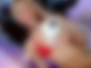 Live cam show with alahia-dabion - Average on CamwithHer