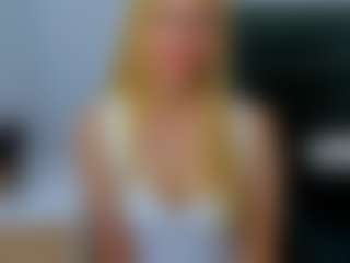 Live cam show with CatrinGood - Upskirt on SinfulBabes