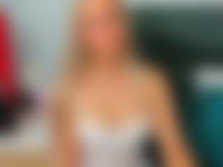 Show di cam dal vivo con CatrinGood - Nylons su Camsoda
