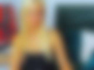 Live cam show with CatrinGood - Blonde Hair Petite on Milfs Live