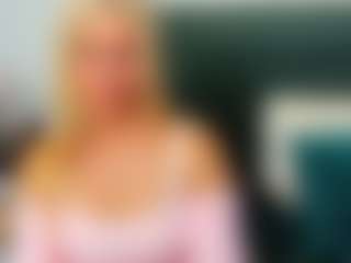Live cam show with CatrinGood - Joi on Livezox