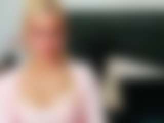 Live cam show with CatrinGood - Blonde Hair Petite on madthumbs