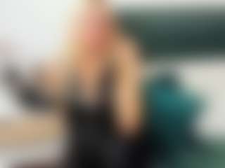 Live cam show with CatrinGood - Amateur on Camsoda