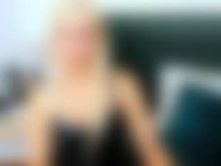 Live cam show with CatrinGood - Findomme on xDating