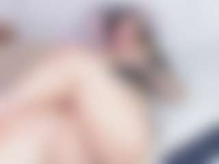 Live cam show with Faehlis - Smoking on Milfs Live