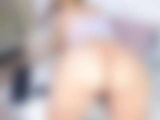 Live cam show with Faehlis - Blonde Hair on AdultVida.com