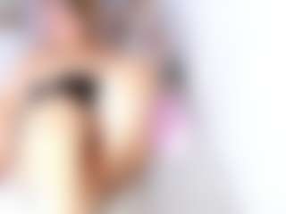 Live cam show with Faehlis - Brown Eyes on Camsoda