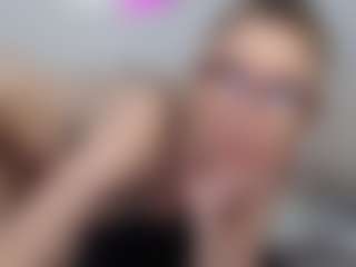 RubySweet1's Live Sex Cam Show