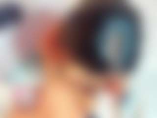 Show en direct avec Shantalov - Small Tits sur Camsoda