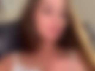 Live cam show with YummmyJane - Green Eyes on xxxlivecams.org
