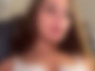 Live cam show with YummmyJane - Green Eyes on Chatstar