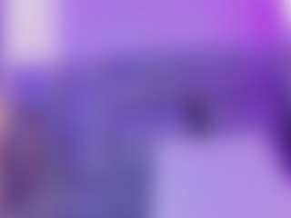 AlannaGil's Live Sex Cam Show