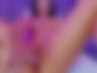 Live cam show with AlannaGil - Normal on Camsoda