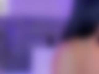 AlannaGil's Live Sex Cam Show