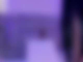 AlannaGil's Live Sex Cam Show