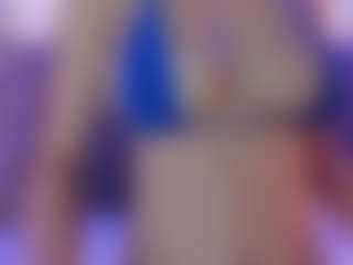AlannaGil's Live Sex Cam Show