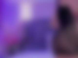 AlannaGil's Live Sex Cam Show