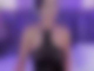 AlannaGil's Live Sex Cam Show