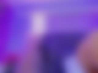 Live cam show with AlannaGil - Role Play on madthumbs