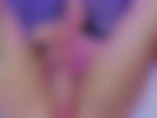 Live cam show with AlannaGil - Normal on slutload