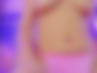 AlannaGil's Live Sex Cam Show