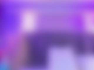 AlannaGil's Live Sex Cam Show