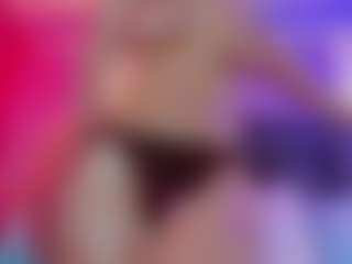AlannaGil's Live Sex Cam Show