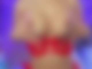 AlannaGil's Live Sex Cam Show