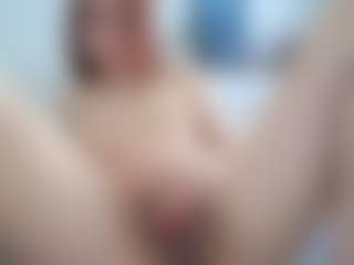 Live cam show with Jocelyn - Hairy Pussy on Free Soda
