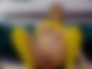 Live cam show with SexyCelline - Joi on Gym Cam Girls