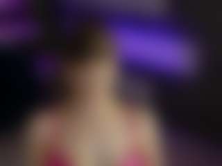 Live cam show with SexyCelline - Average on SpankPalCams