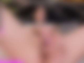 Live cam show with DaniMariin - Spin on AdultVida.com