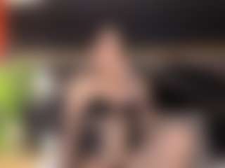 Spettacolo in cam dal vivo con DaniMariin - Athletic Brown Eyes su Camsoda