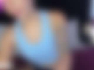 Live cam show with andreavelasco - Smoking on Camsoda