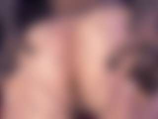 Live-Cam-Show mit andreavelasco - Smoking auf Camsoda