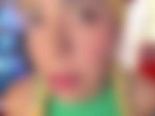 andreavelasco's Live Sex Cam Show