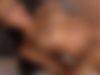 Live cam show with CatalinaFroio - Flashing on pussylord.com