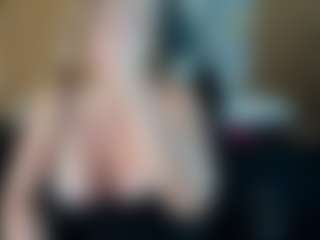 Danna38topless's Live Sex Cam Show