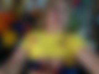 Live cam show with Danna38topless - Blonde Hair MILF on Gym Cam Girls