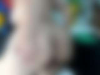 Live cam show with Danna38topless - Curvy MILF on Fling VIP Chat