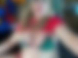 Danna38topless MILF webcam performer live streaming