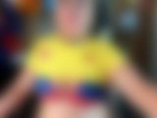 Live cam show with Danna38topless - Facial Piercings on Camsoda Late Night