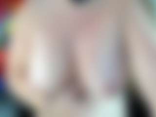 Danna38topless's Live Sex Cam Show