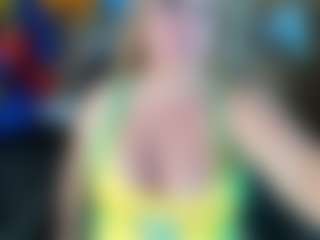 Danna38topless's Live Sex Cam Show