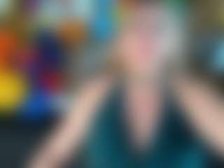 Live cam show with Danna38topless - Middle Aged on StripNow