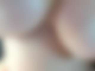 Danna38topless's Live Sex Cam Show