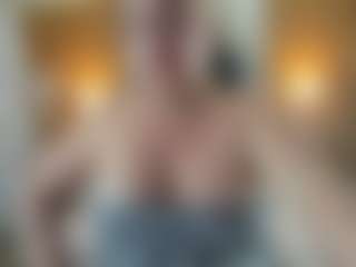 Danna38topless's Live Sex Cam Show