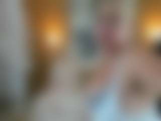 Danna38topless's Live Sex Cam Show