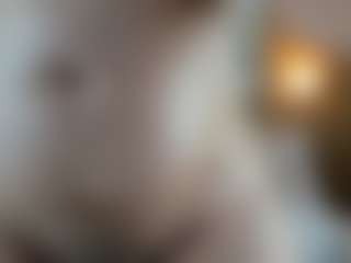 Danna38topless's Live Sex Cam Show