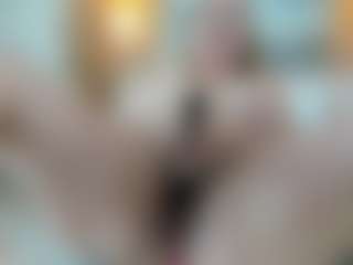Danna38topless's Live Sex Cam Show